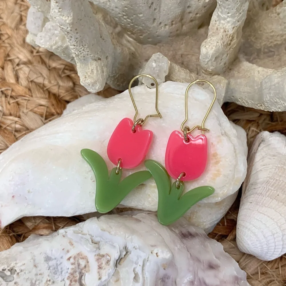 Beaded Pink Tulip Earrings - Picture 2 of 3